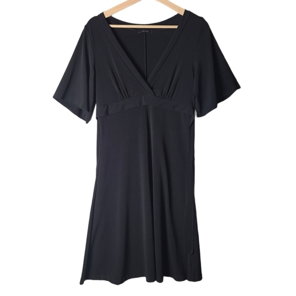 Majora black shortsleeved v-neck midi casual dress - Picture 1 of 9